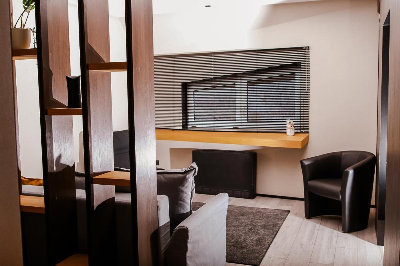 Sohaz Panzio Es Apartmanhaz Сольнок Экстерьер фото